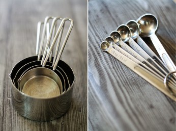 Measuring cups & spoons